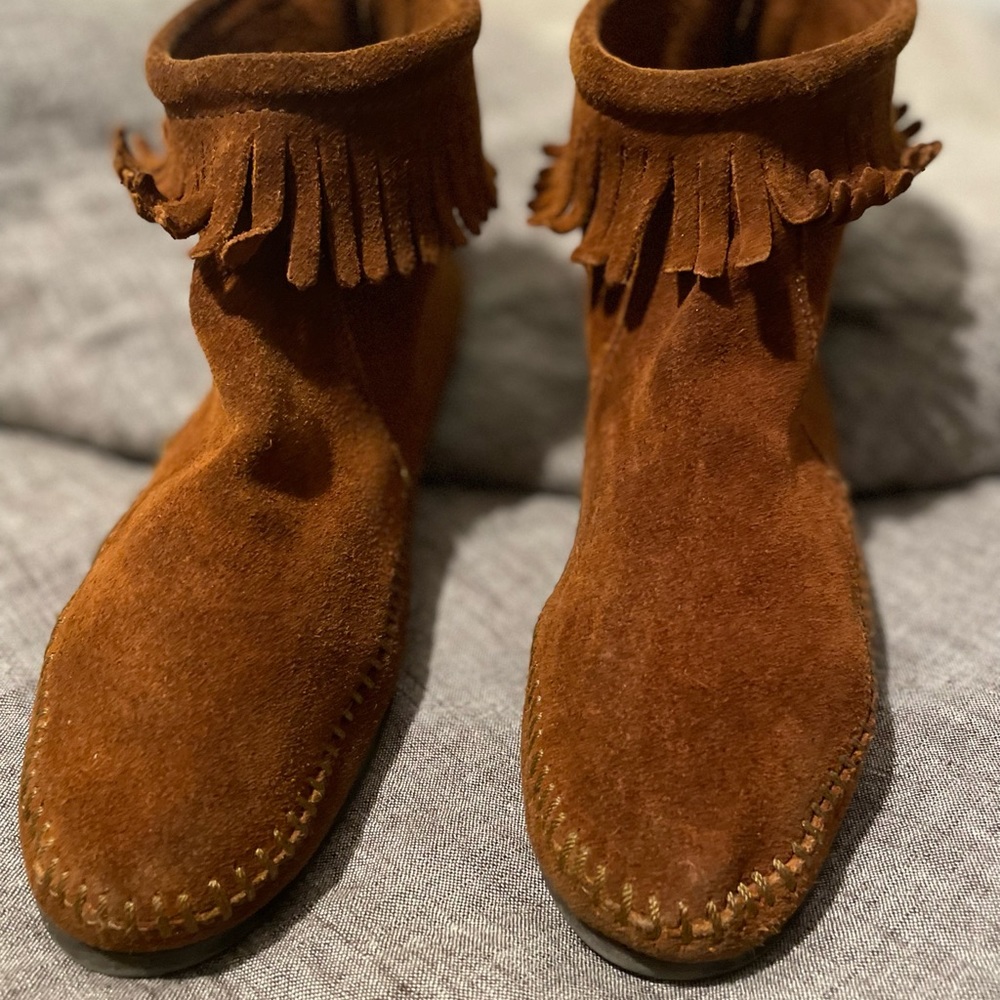 MINNETONKA moccasin - Picture 3 of 9